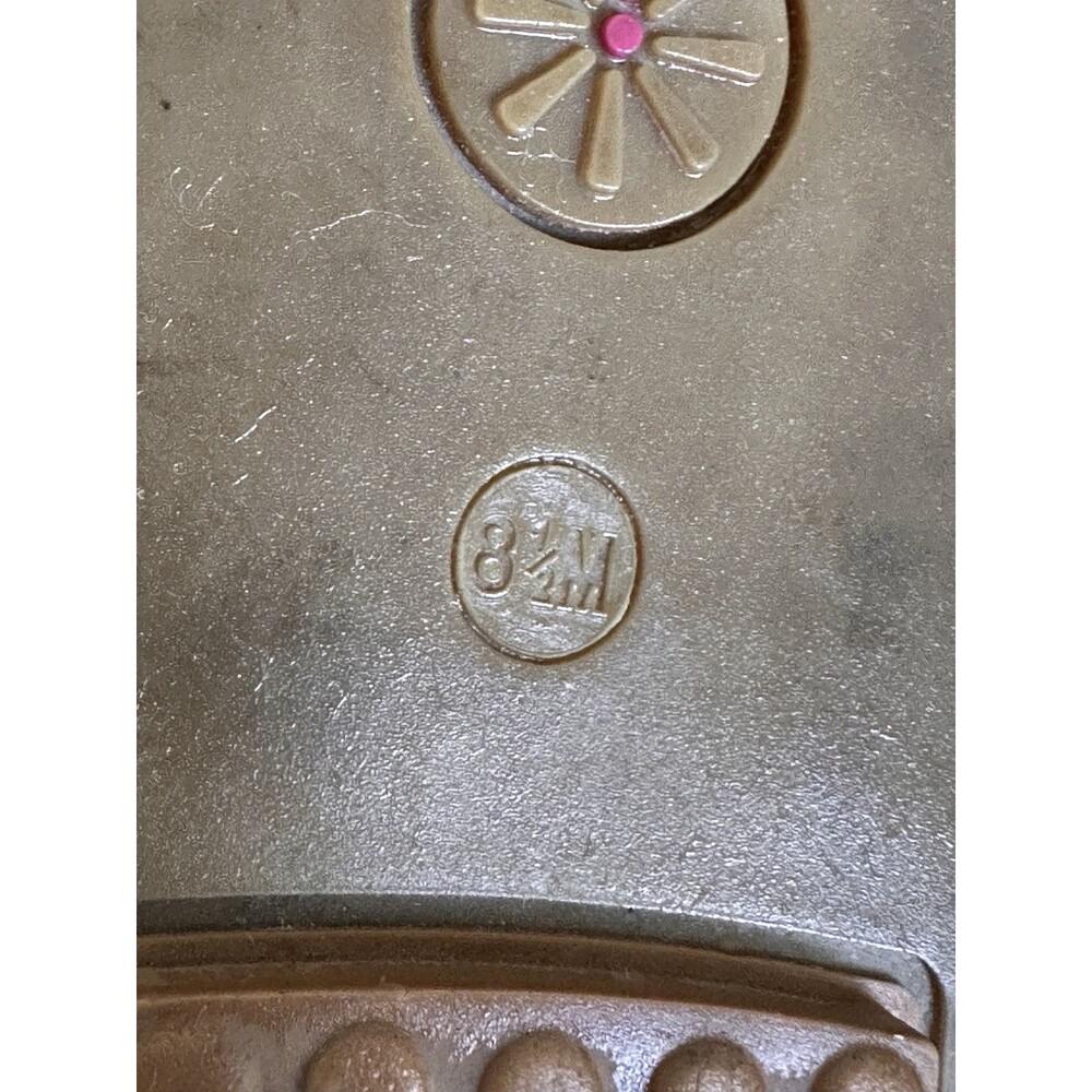 Isaac Mizrahi Live! Tan Suede Bow Loafers Gold Hardware  Moccasins 8.5M - Picture 7 of 7